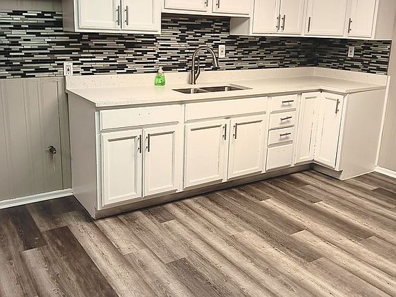 2nd image of 5650 Indianapolis Blvd