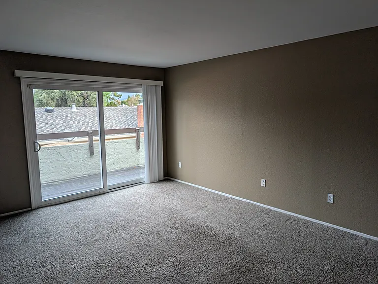 301 Tradewinds Dr — Photo 29