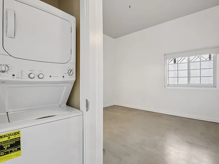 Durant Lofts — Photo 5