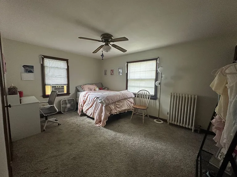 718-720 Dickinson Street — Photo 15