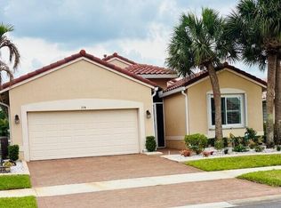 394 NW Springview Loop, Port Saint Lucie, FL 34986