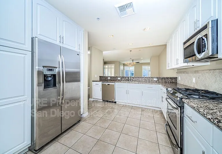 301 Mission Ave #405 — Photo 8