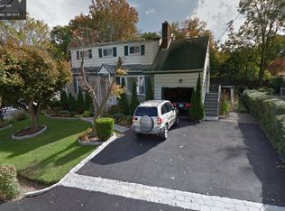 36 Juniper Hill Rd, White Plains, NY 10607