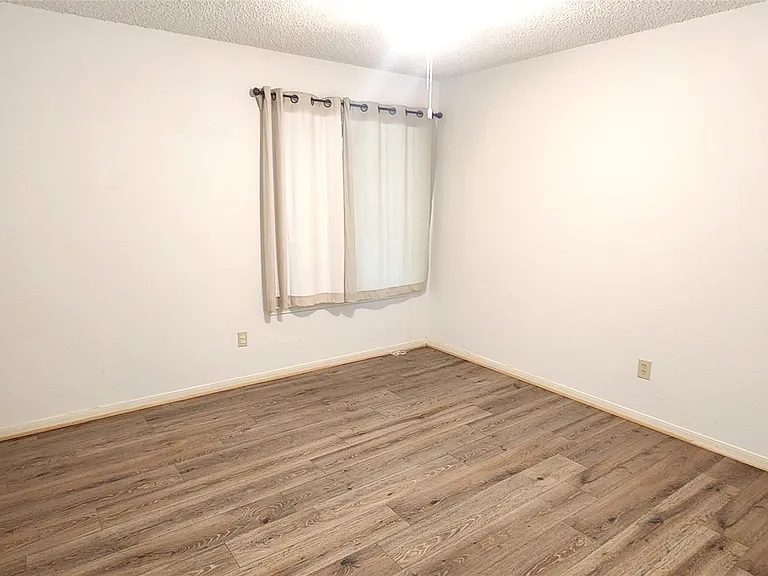 12838 Ashford Knoll Dr — Photo 9