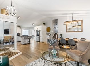 20 Darlington Dr, Strathcona County, AB T8H 1R8