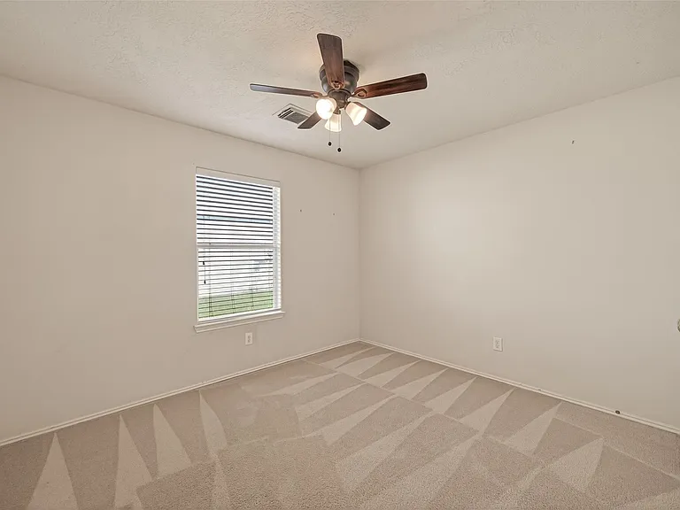 19119 Yaupon Ranch Dr — Photo 26