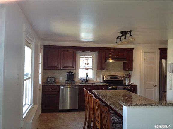 4th image of 69 Belford Ave