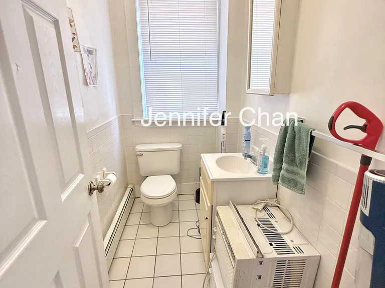 8 Royce Rd #2 — Photo 9