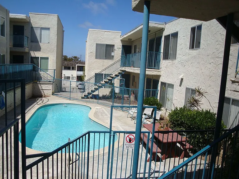 2625 Camulos St — Photo 14