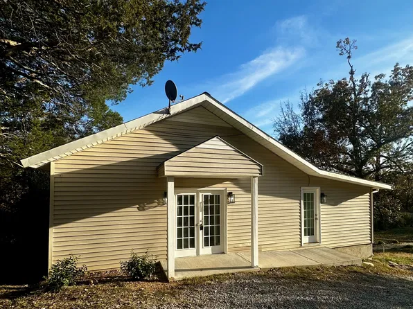 192 Elm Grove Rd, Livingston, TN 38570