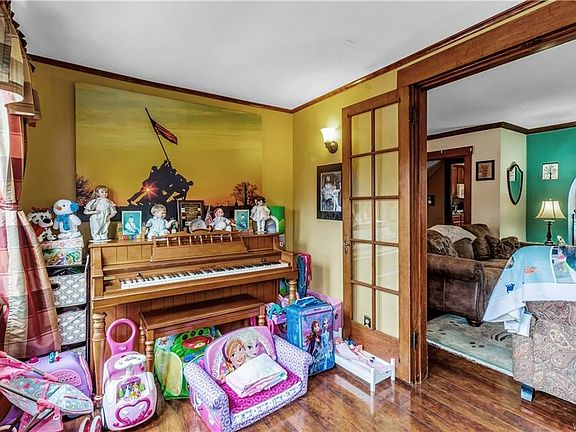 5th image of 89 Lakewood Ave