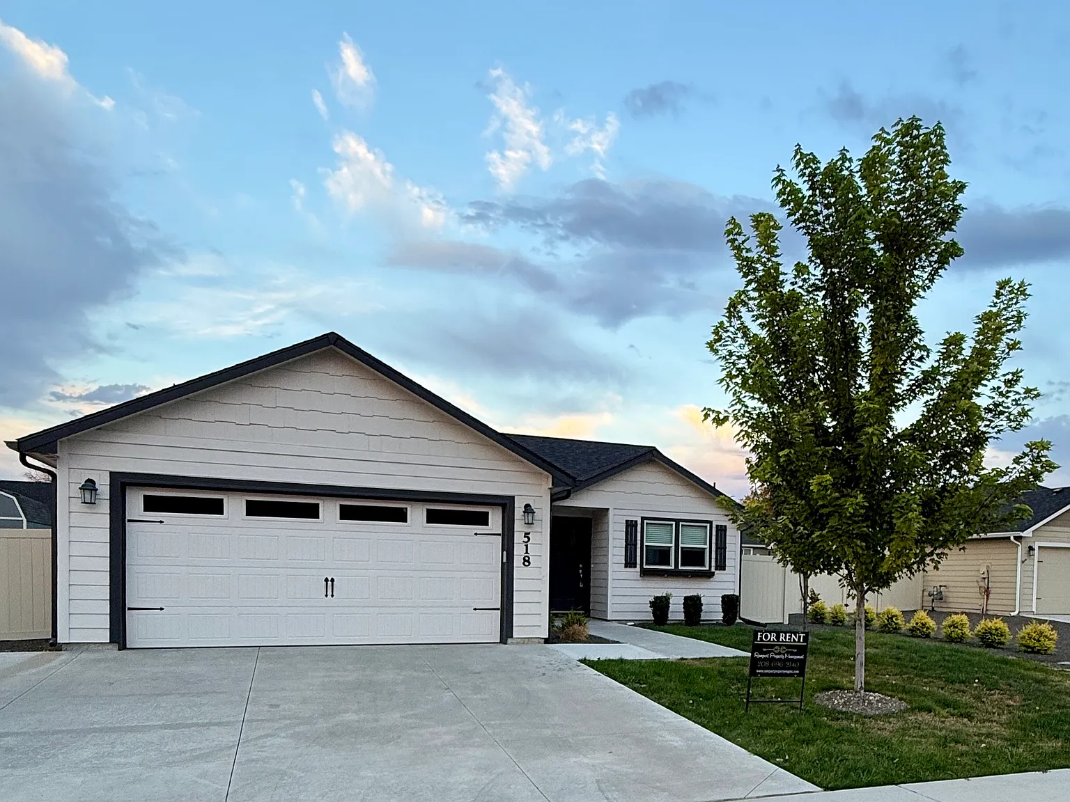 3 bed, 1235 sqft, $2,075 — Photo 1