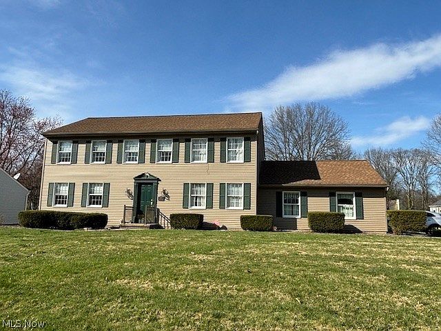 8997 Briarbrook Dr NE, Warren, OH 44484 | Zillow