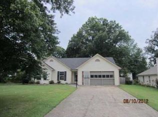 4948 Shelley Ln, Sugar Hill, GA 30518