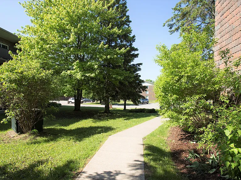 27 Terry Fox Pl — Photo 20