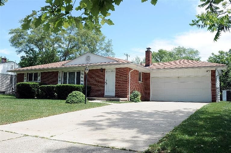 1st image of 3435 Fernwood Ave