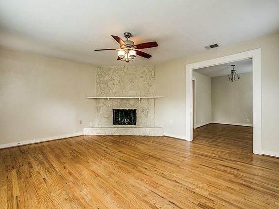 4th image of 617 N Windomere Ave