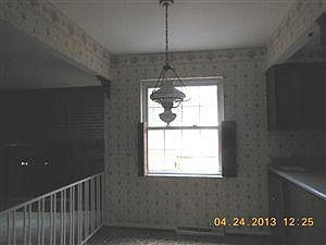 4th image of 1115 Hearthstone Dr