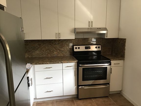 2nd image of 7720 Camino Real E #205