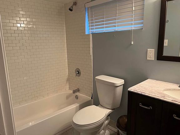 5th image of 6036 S Kenneth Ave