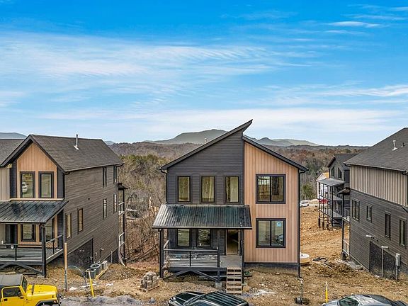 2nd image of 1210 Reedmont Way Lot 11