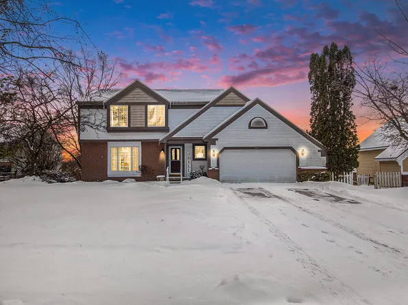 2440 Mapleview St SE, Kentwood, MI 49508