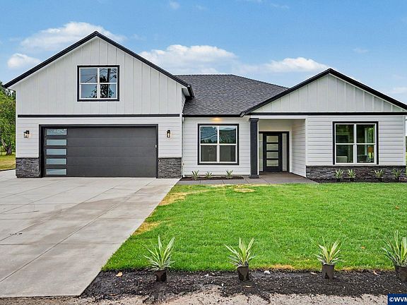 2nd image of 38802 NW Garden Dr