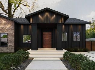 14800 McCormick St, Van Nuys, CA 91411