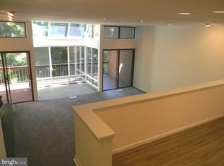 406 Old Crossing Dr, Baltimore, MD