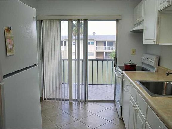 4th image of 7950 NW 5th Ct APT 204