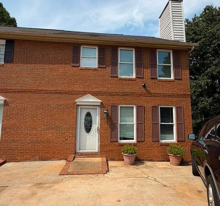 1st image of 4855 Indian Crest Ct NW