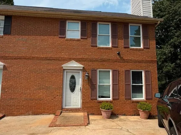 4855 Indian Crest Ct NW, Lilburn, GA 30047