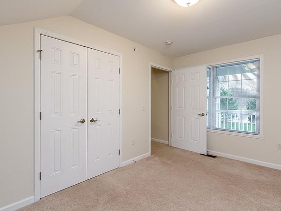3rd image of 6390 Winding Creek Way