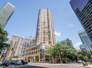 44 Saint Joseph St #1811, Toronto, ON M4Y 2W4