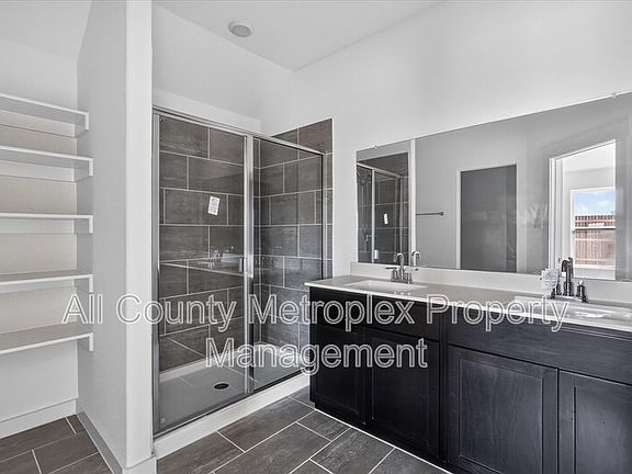 5th image of 1774 Gleasondale Pl