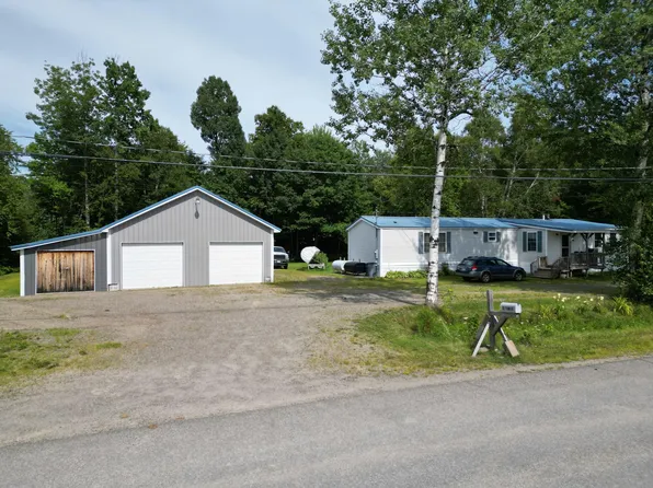 82 Town Road, Medway, ME 04460