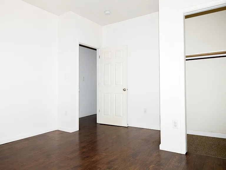 904 Penn Ave #1 — Photo 11