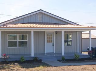 14 Lelia St, Frostproof, FL 33843
