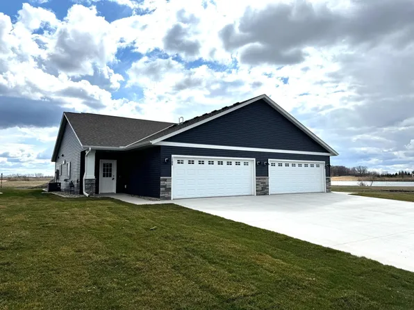 1186 Bluejay Dr SW, Hutchinson, MN 55350