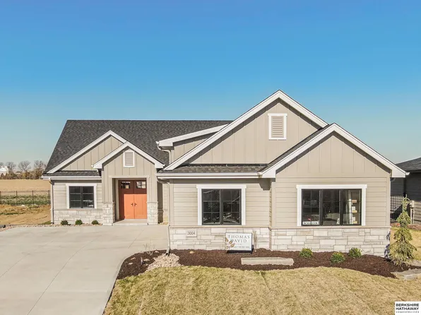 3004 S 209th Ct, Elkhorn, NE 68022