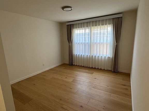 5th image of 1816 Davis Dr