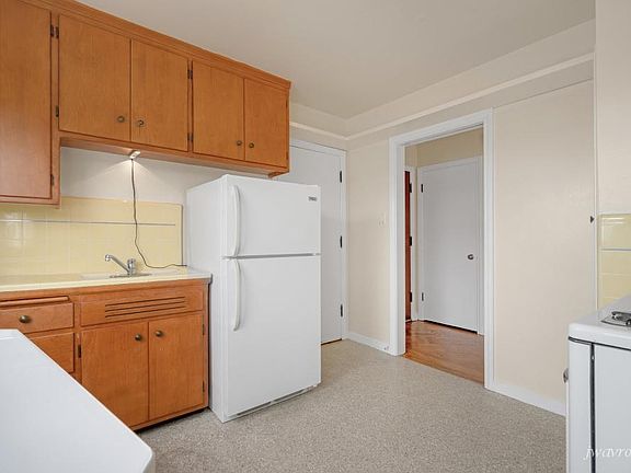 5th image of 401 Corbett Ave #J-3