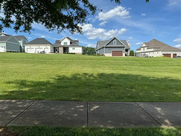 832 Village Way Olde Shr #32, Bowling Green, KY 42103