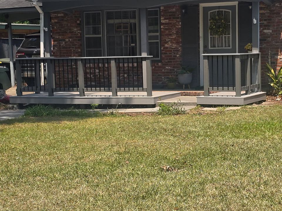 1st image of 102 Willow Rd