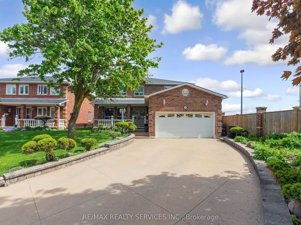 29 Chestnut Ave S, Brampton, ON L6X 2A6
