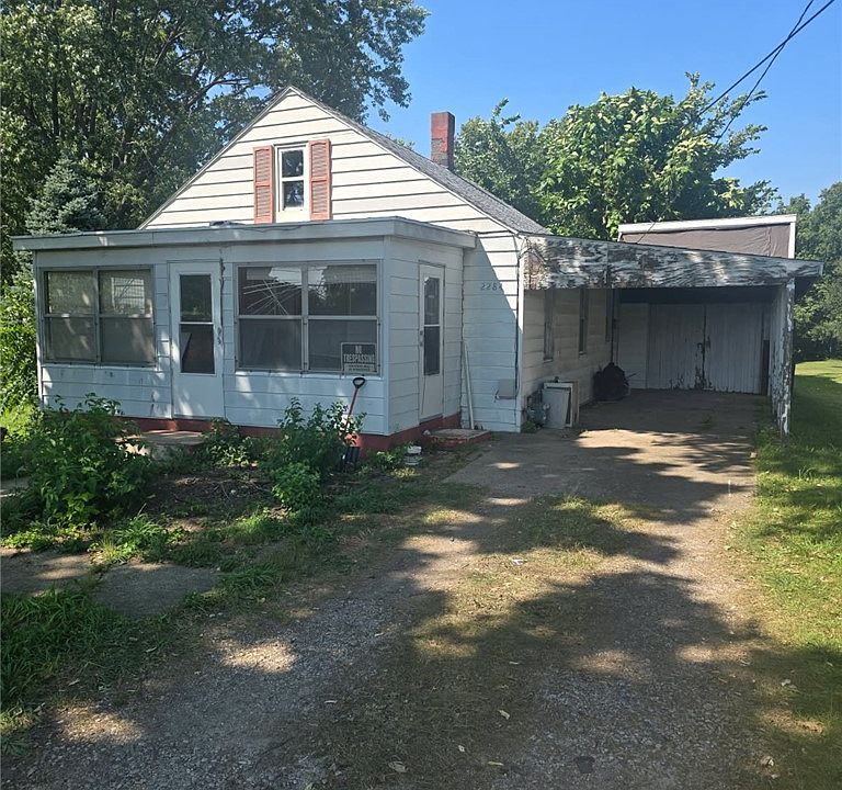 1st image of 2284 Finch Dr