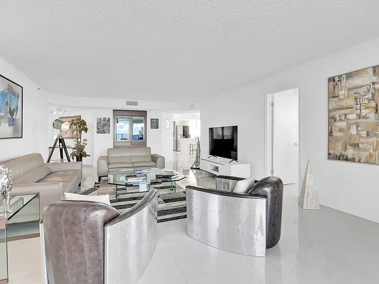 5200 N Ocean Dr #1105-A — Photo 16