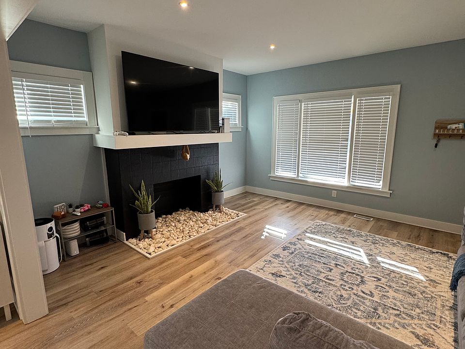 1st image of 1677 Eddington Rd #1677