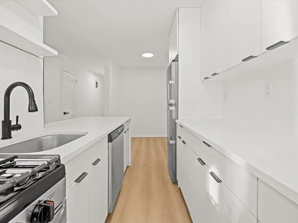 3260 Netherland Ave APT 4C, Bronx, NY 10463