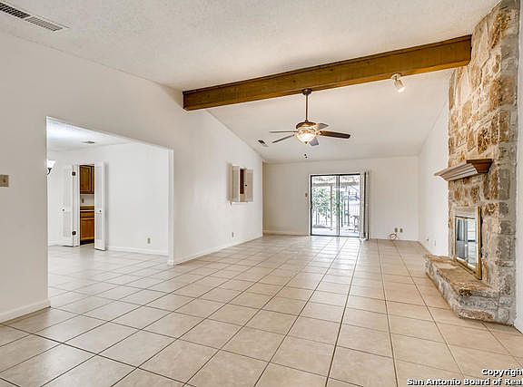 5th image of 2211 Pebble Crest Cir
